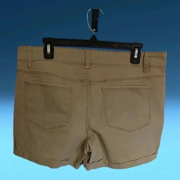 Faded glory stretch shorts khaki color size 14 - Picture 2 of 6